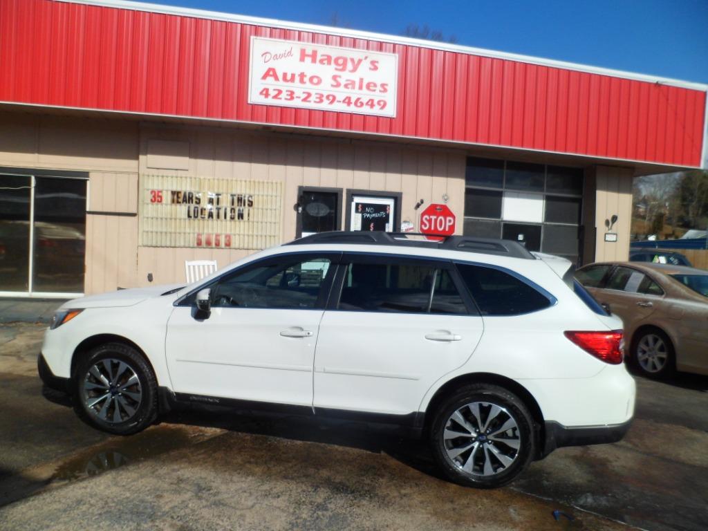 2017 Subaru Outback Limited's photo